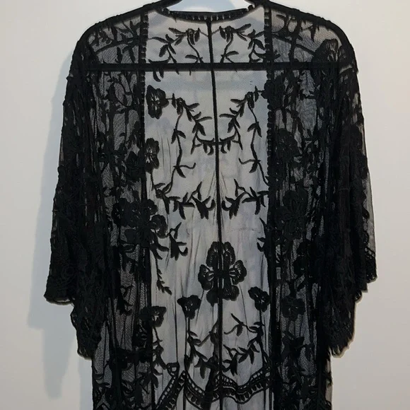 ✨HP✨ GORGEOUS BOHO LACE DUSTER/KIMONO - Picture 5 of 12